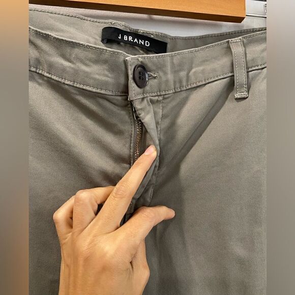 J Brand Alex Tarmac Crop Chino Pants - Picture 4 of 10